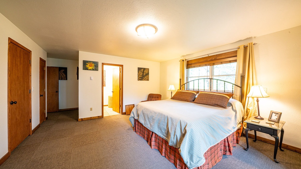 Photo of Bedroom in Crested Butte South
