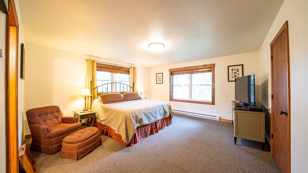 Photo of Bedroom in Crested Butte South