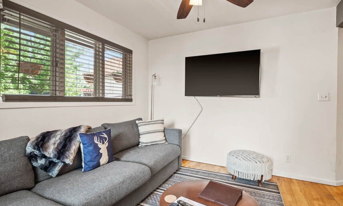 Photo of Livingroom in Eagle-Vail
