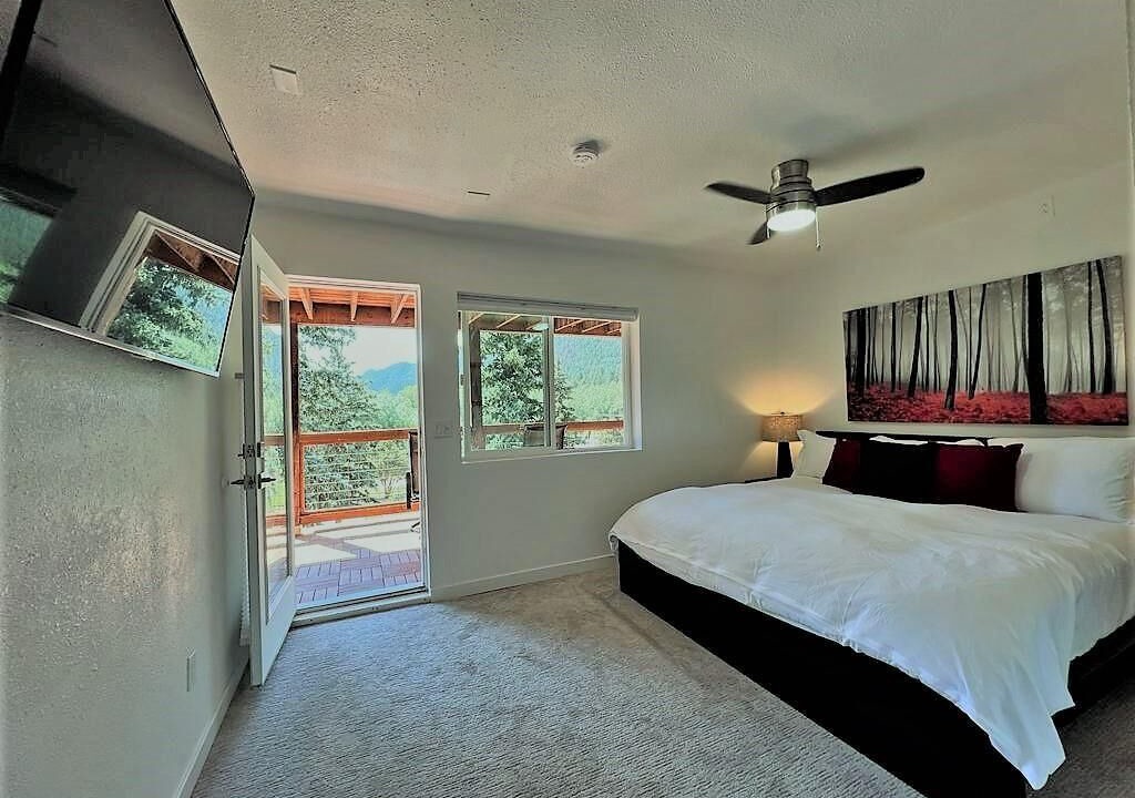 Photo of Bedroom in Green Mountain Falls