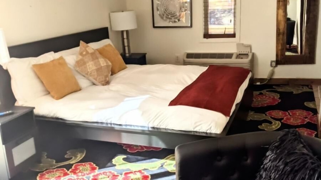 Photo of Bedroom in Green Mountain Falls