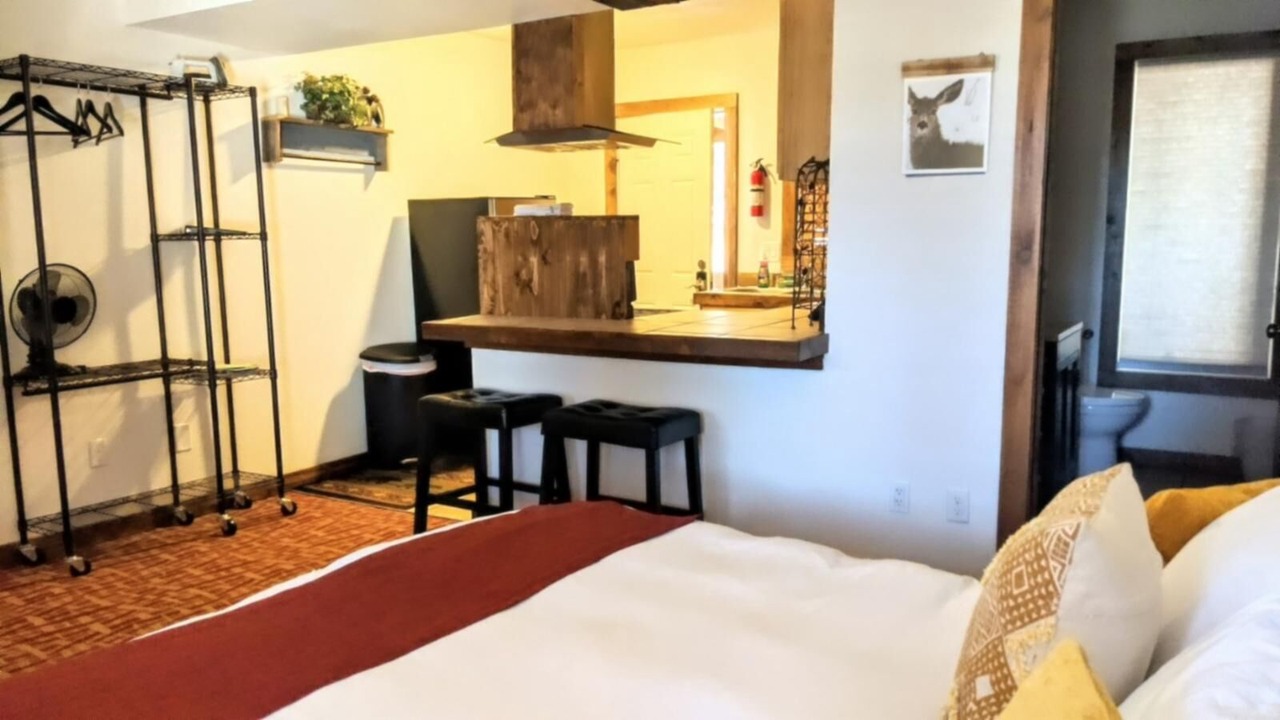 Photo of Bedroom in Green Mountain Falls