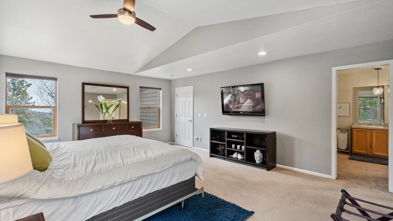 Photo of Bedroom in Evergreen