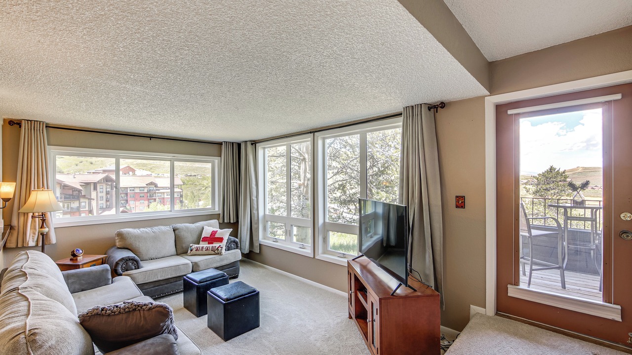 Photo of Livingroom in Silvercreek