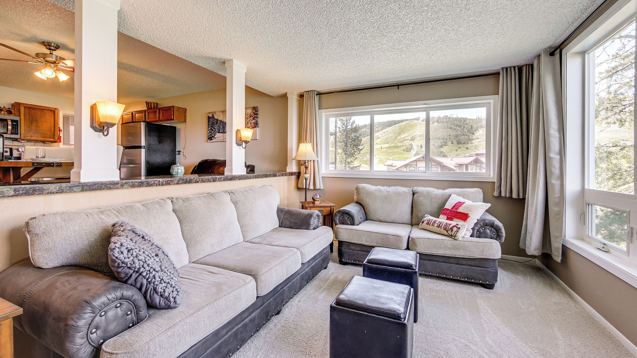 Photo of Livingroom in Silvercreek