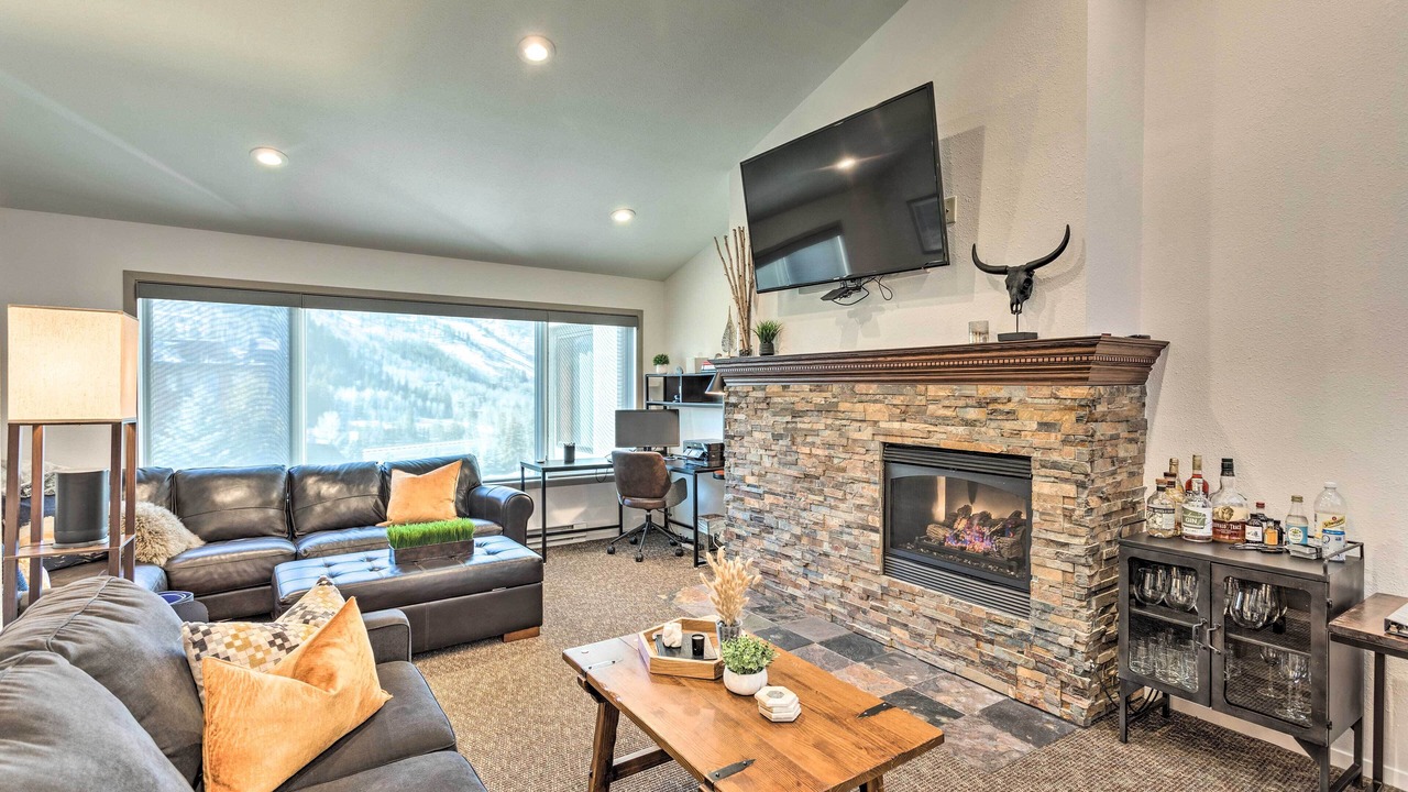 Photo of Livingroom in Vail