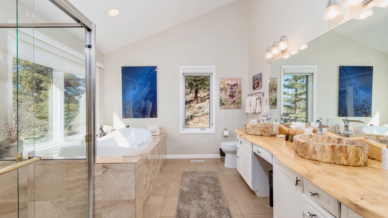 Photo of Bathroom in Windcliff Estates