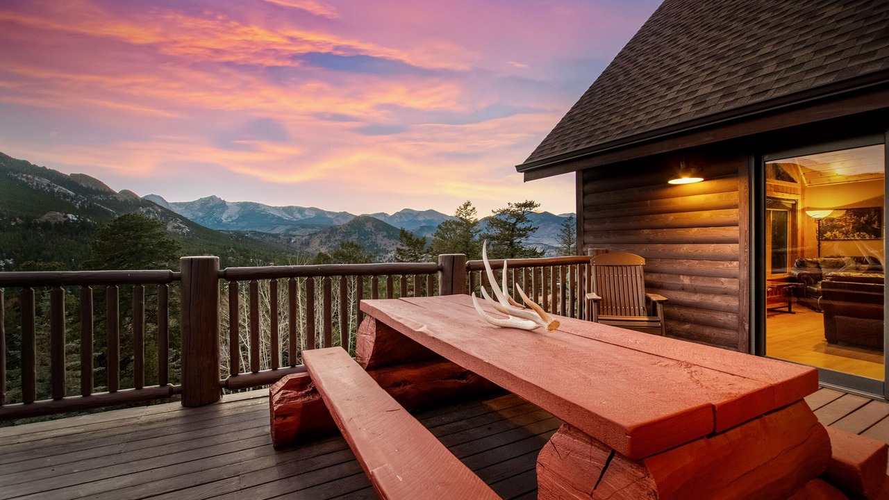 Photo of Outdoor in Windcliff Estates