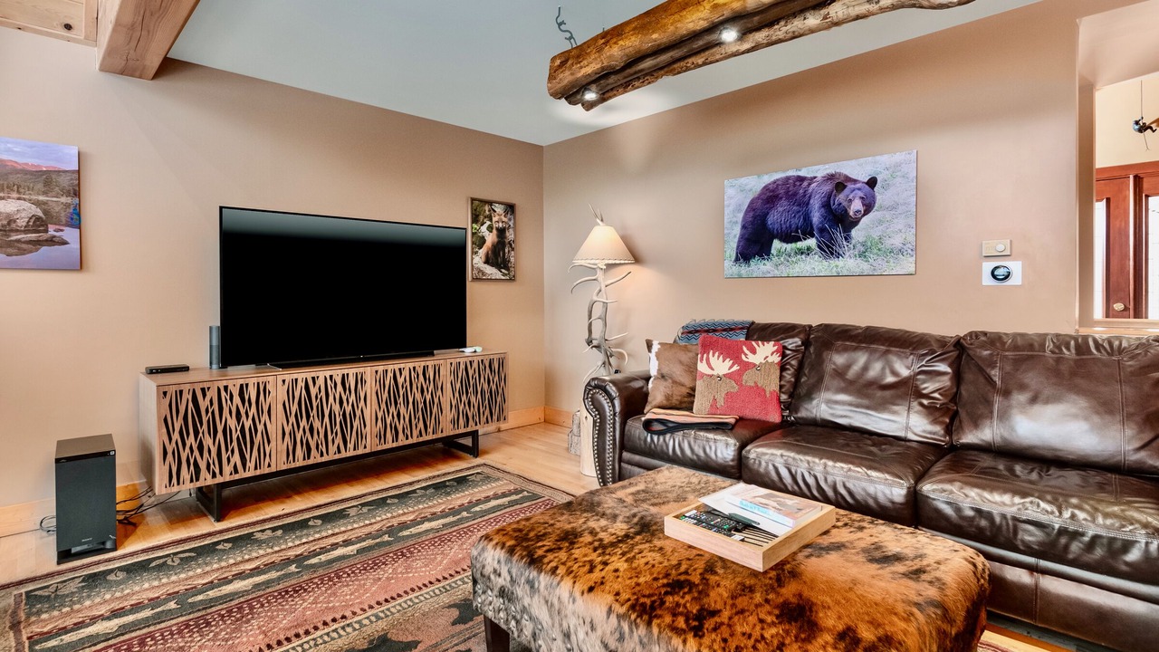 Photo of Livingroom in Windcliff Estates