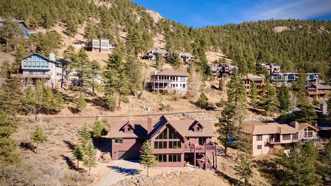 Photo of Outdoor in Windcliff Estates