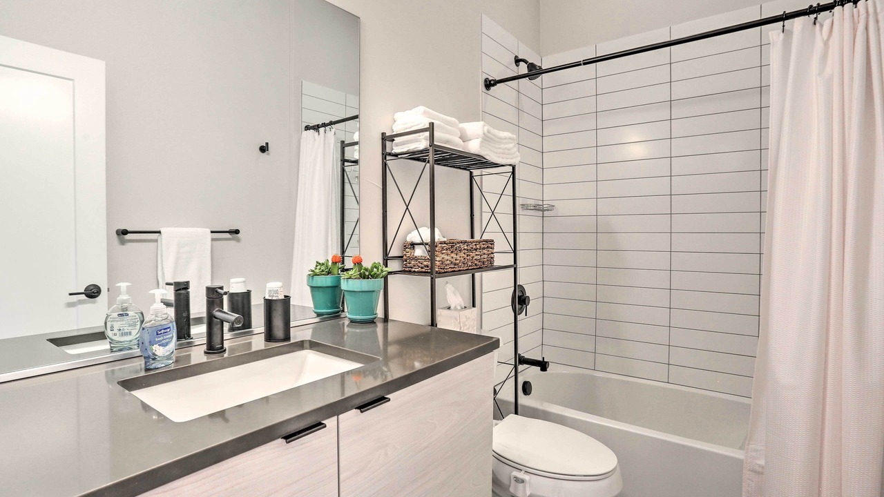Photo of Bathroom in Sloan Lake