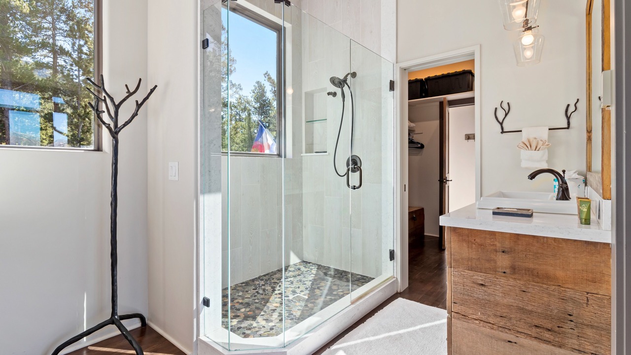 Photo of Bathroom in Windcliff Estates