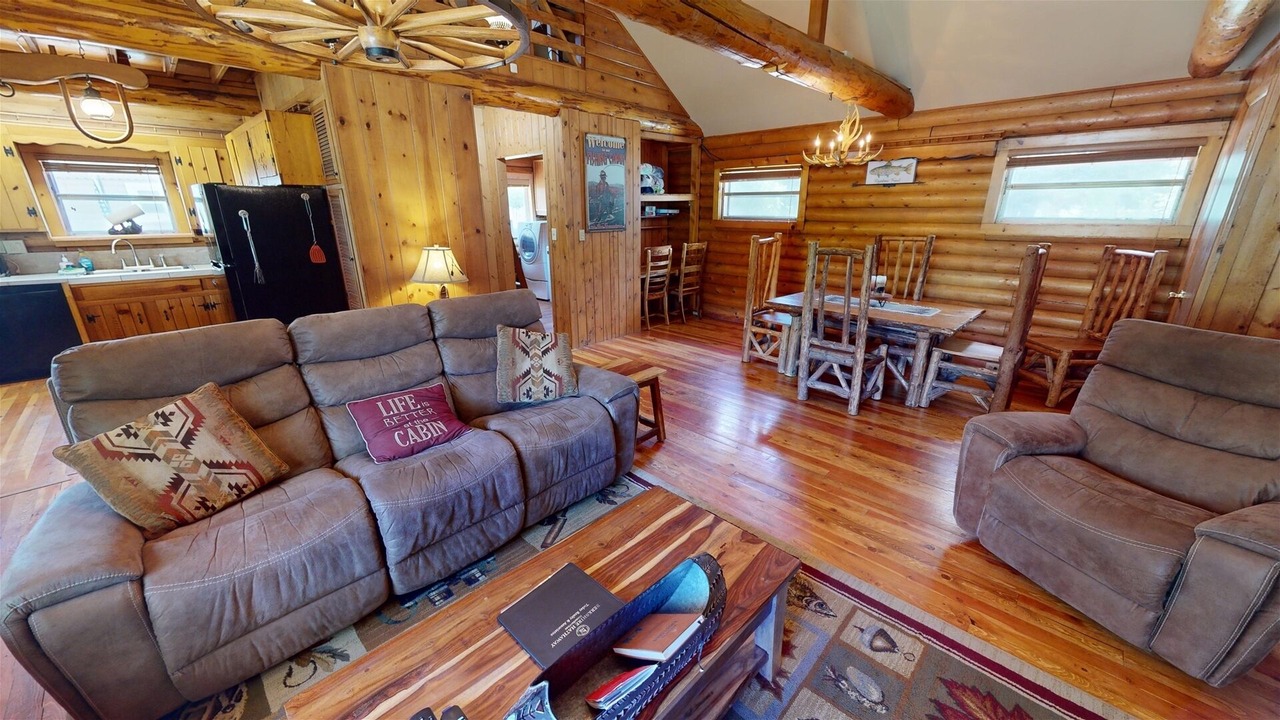 Photo of Livingroom in Gunnison