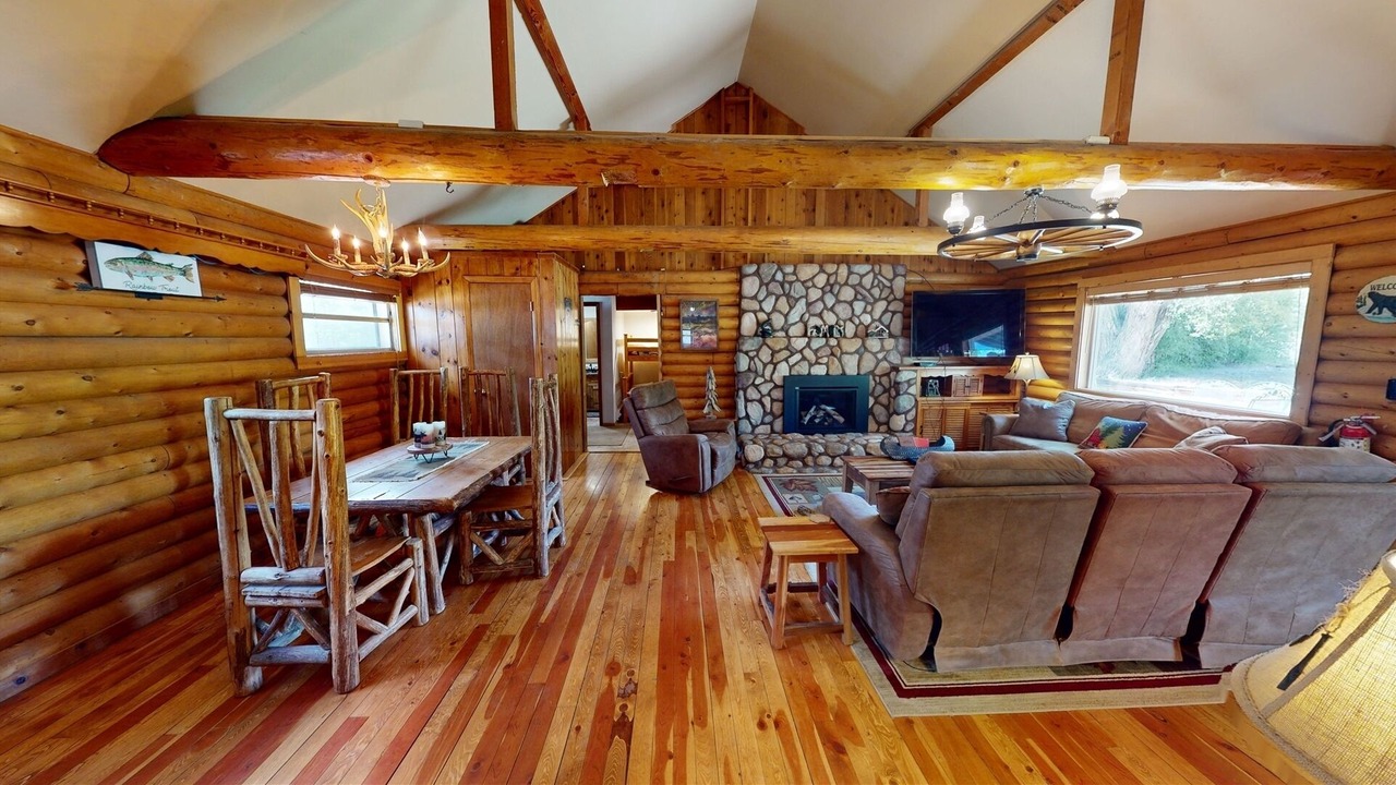 Photo of Livingroom in Gunnison