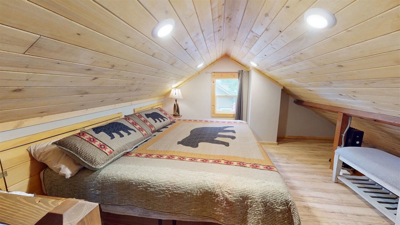 Photo of Bedroom in Gunnison