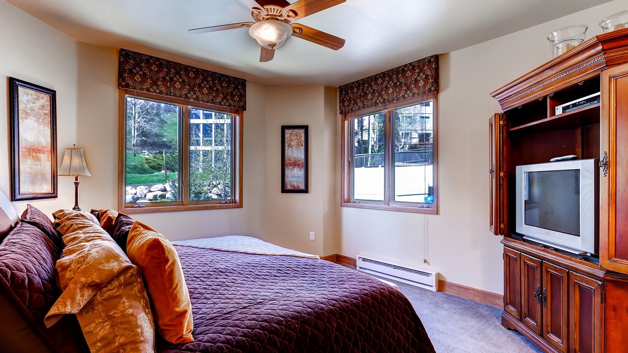 Photo of Bedroom in Steamboat Springs