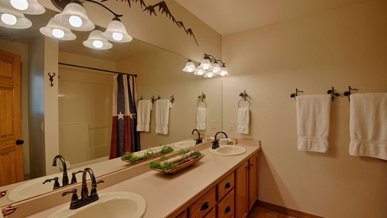 Photo of Bathroom in San Juan River Village