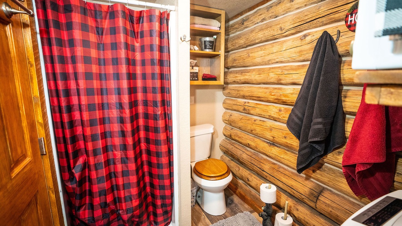 Photo of Bathroom in Divide