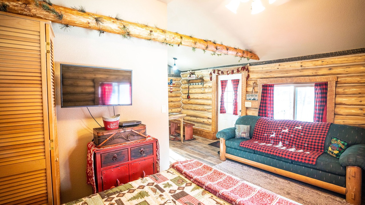 Photo of Bedroom in Divide