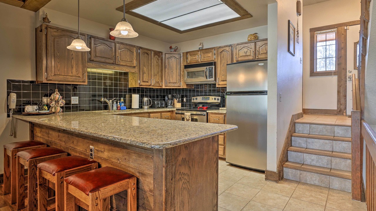 Photo of Kitchen in Summit Cove