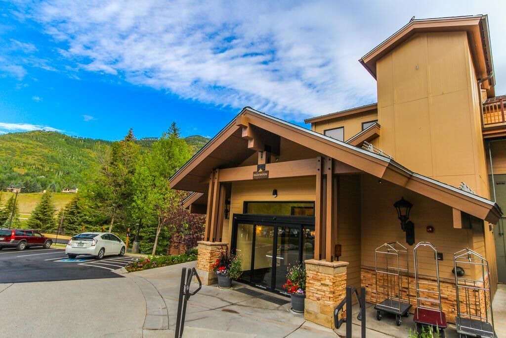 Photo of Outdoor in Highland Meadows