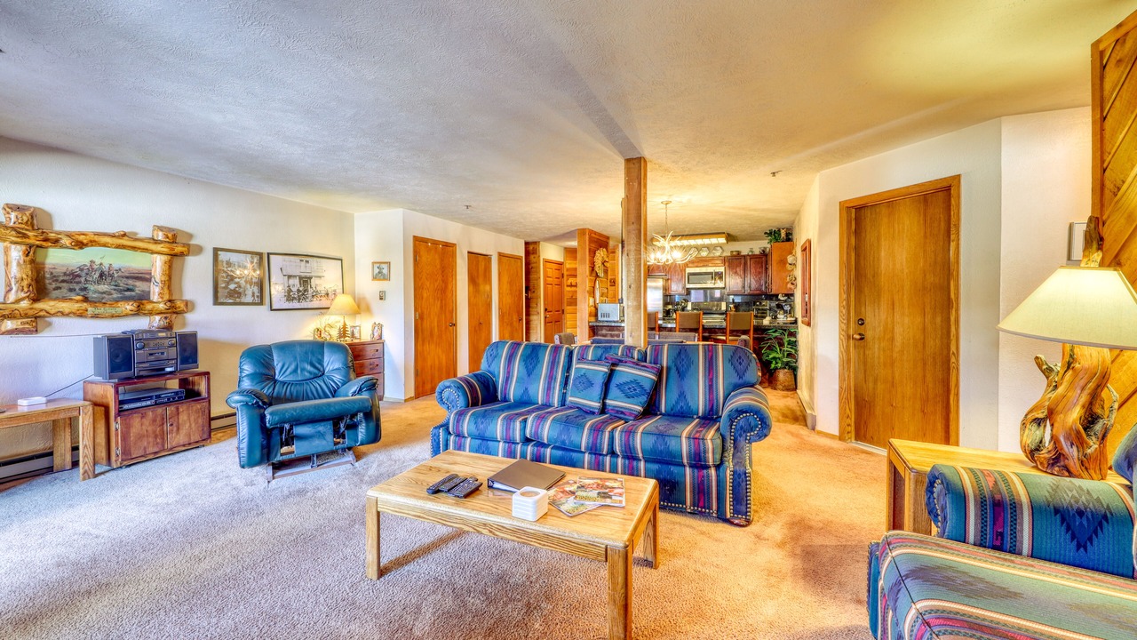 Photo of Livingroom in Historic District
