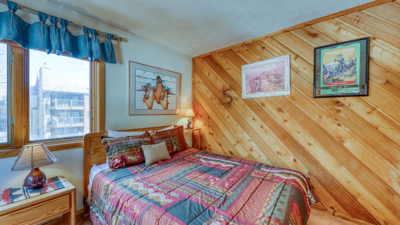 Photo of Bedroom in Historic District