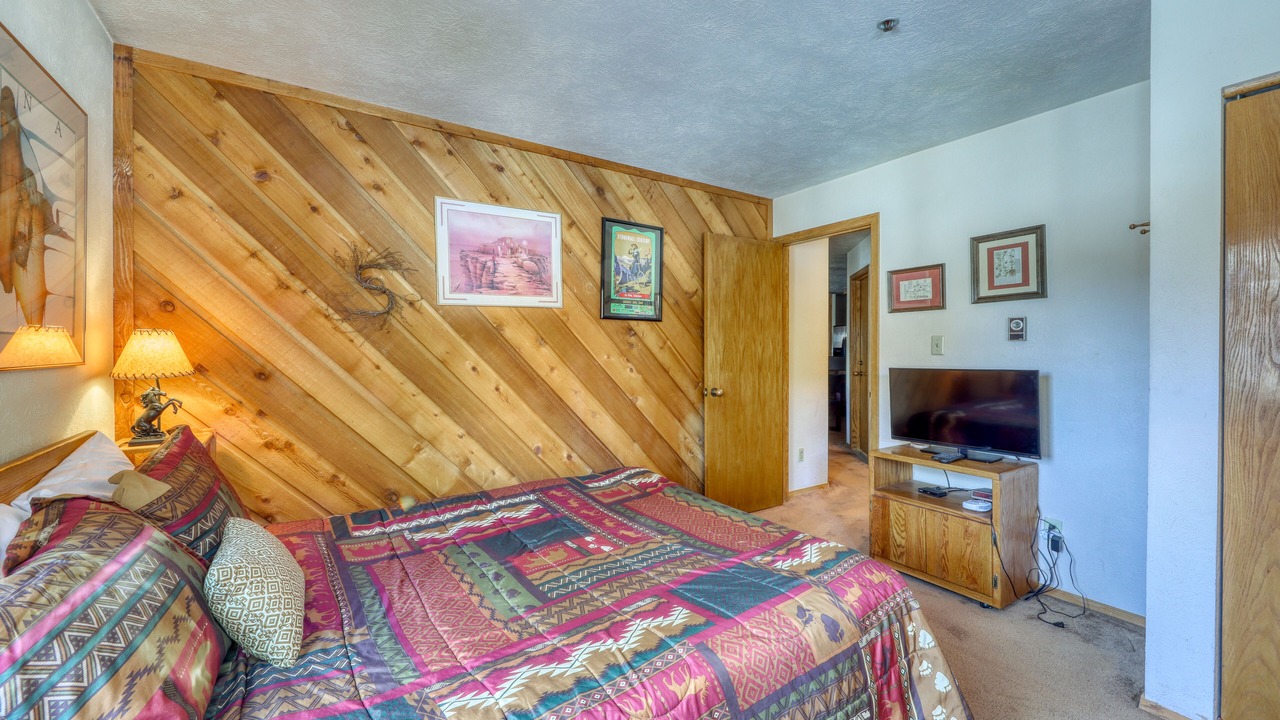 Photo of Bedroom in Historic District