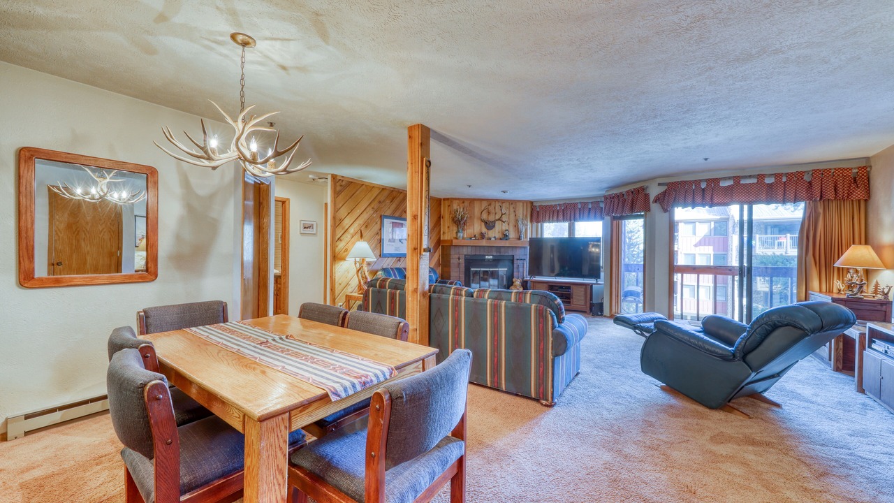 Photo of Livingroom in Historic District