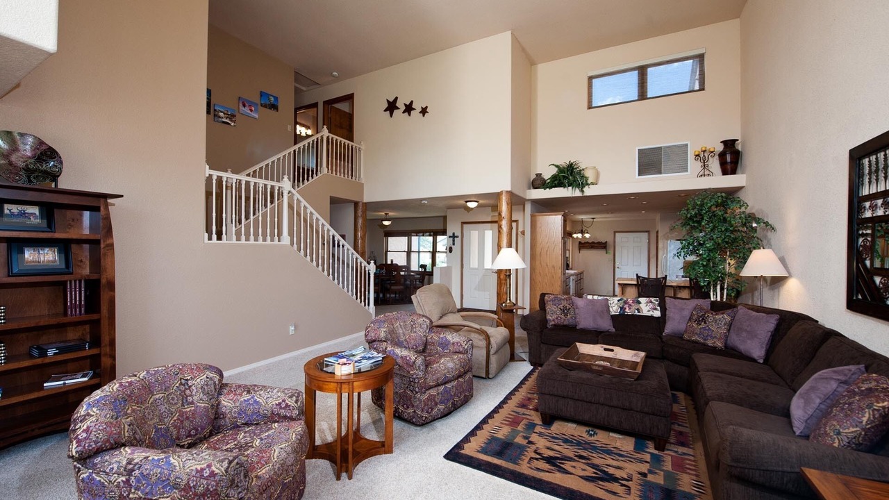 Photo of Livingroom in Dalton Ranch