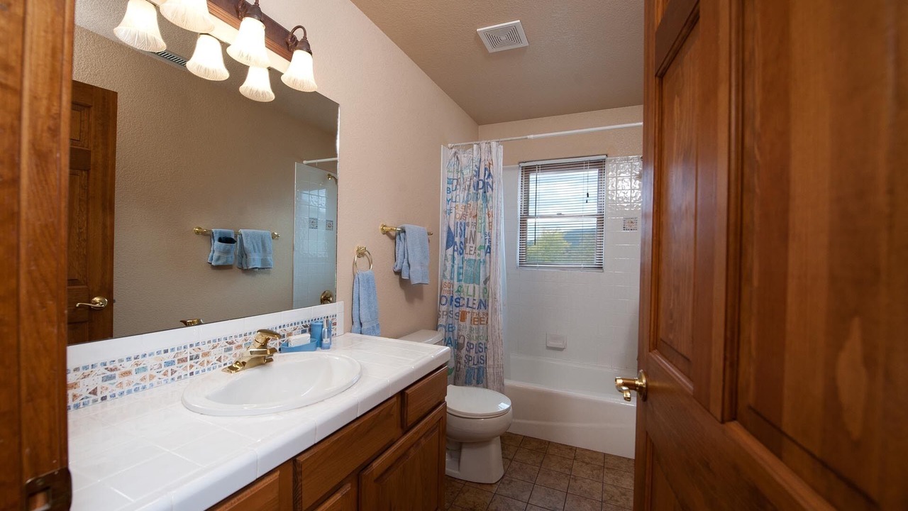 Photo of Bathroom in Dalton Ranch