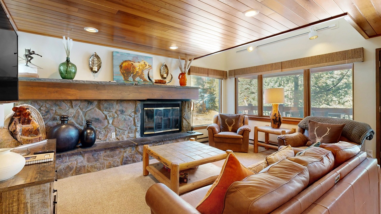 Photo of Livingroom in Four O'Clock