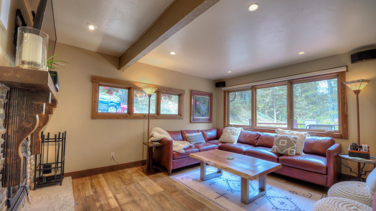 Photo of Livingroom in Breckenridge Heights