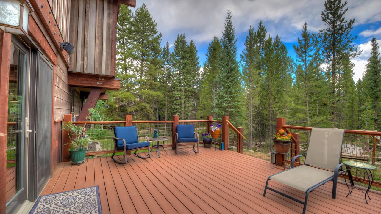 Photo of Patio Balcony in Breckenridge Heights