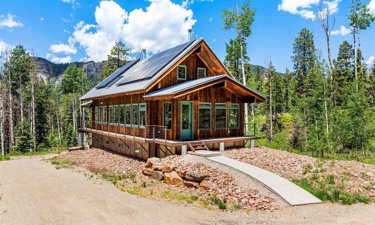 Photo of Outdoor in Columbine Lake