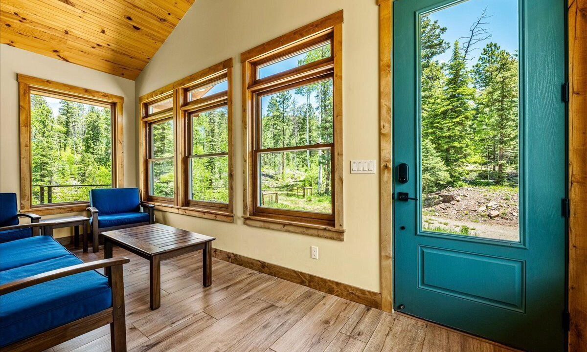 Photo of Outdoor in Columbine Lake
