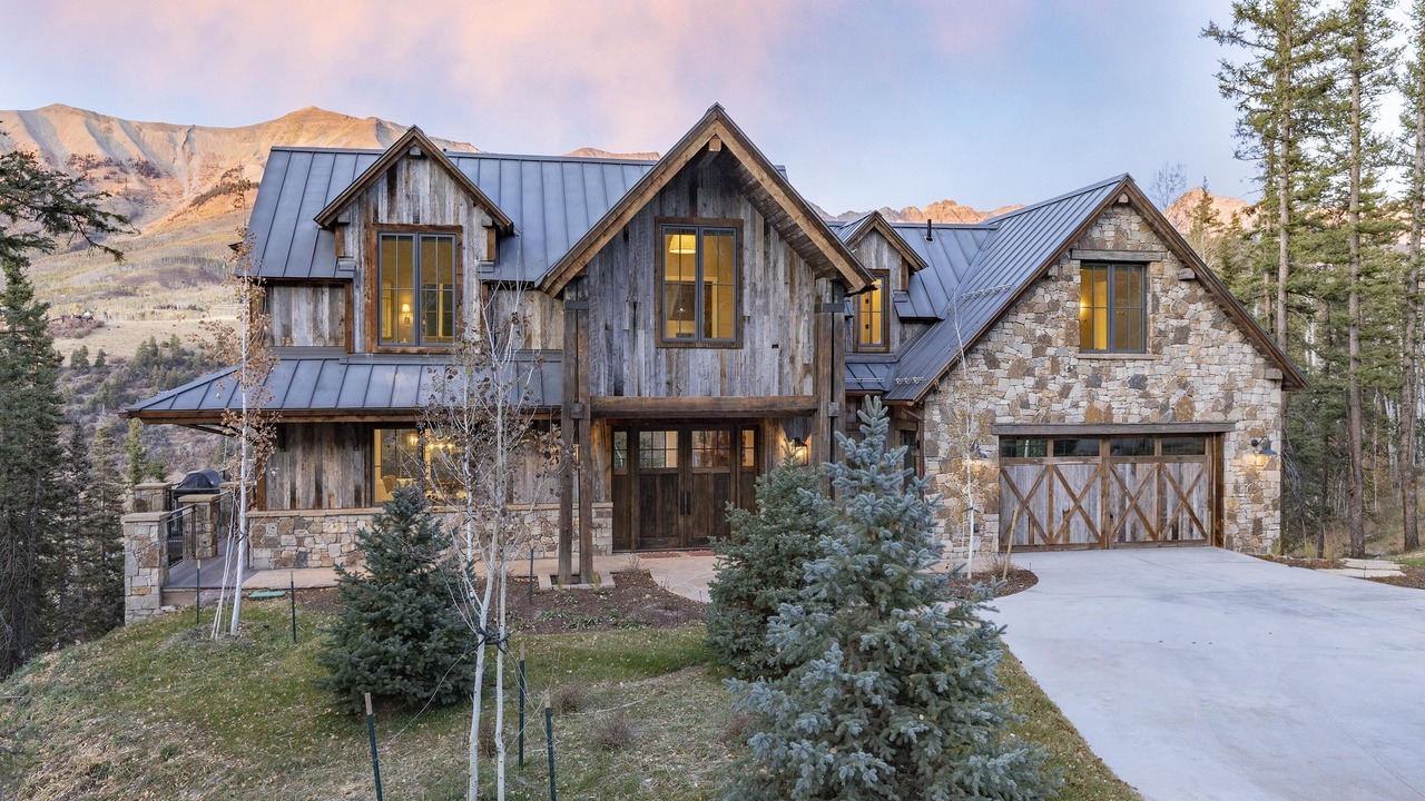 Photo of Outdoor in Mountain Village