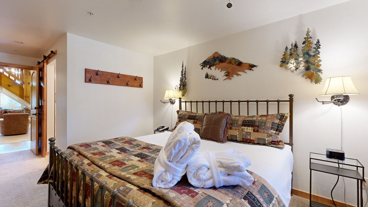 Photo of Bedroom in Vail