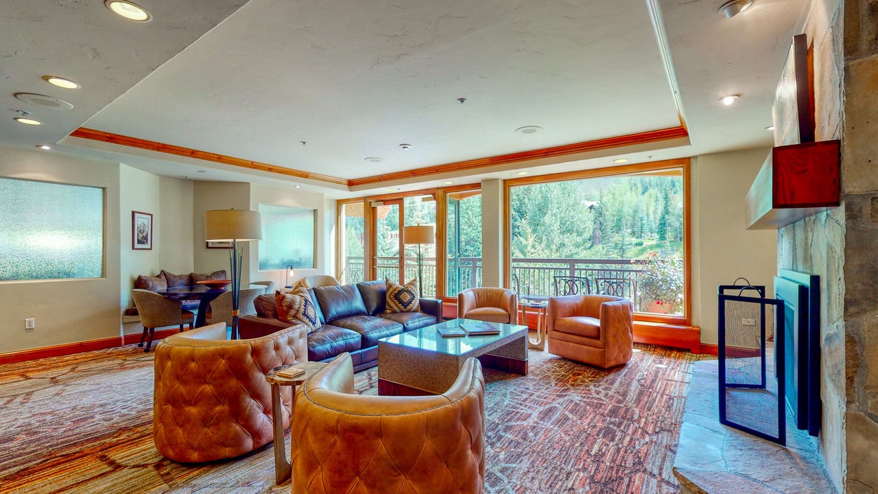 Photo of Livingroom in Vail