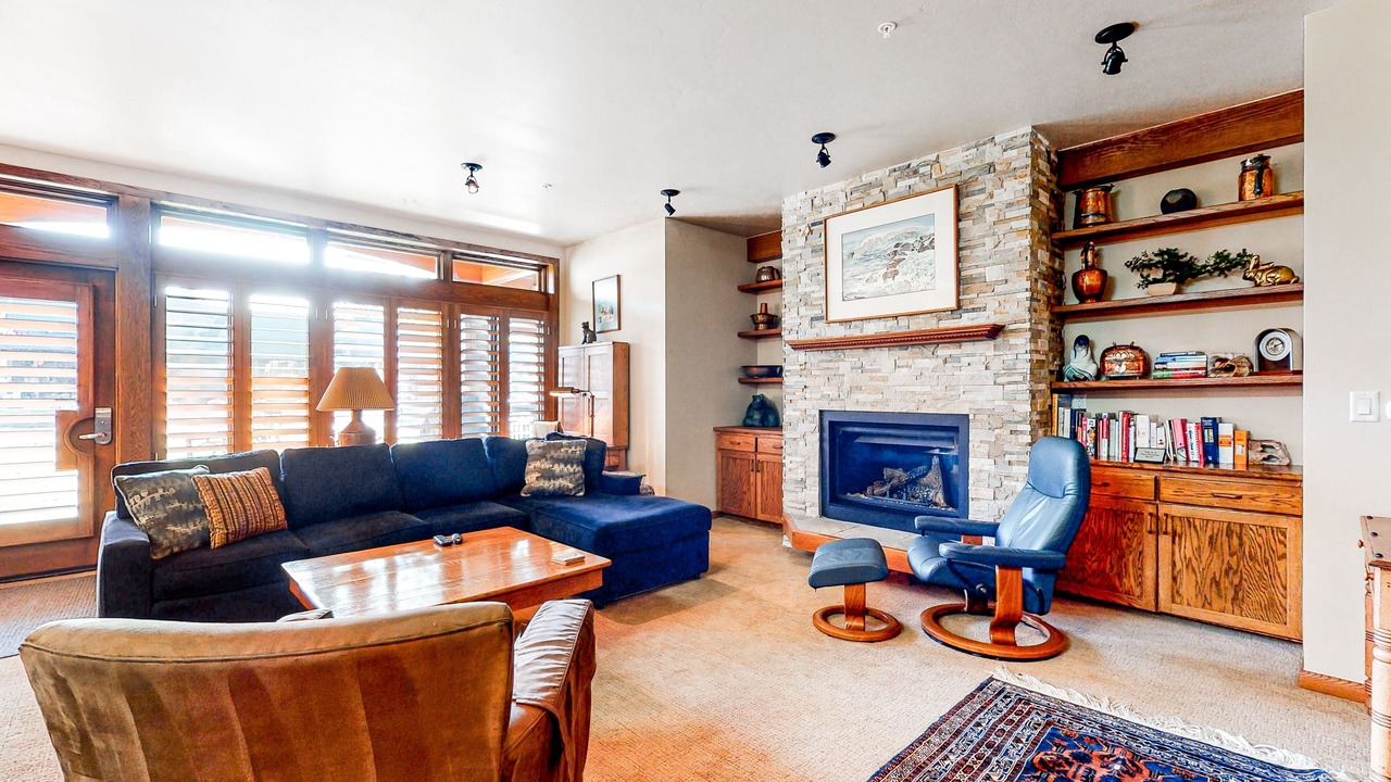 Photo of Livingroom in Vail