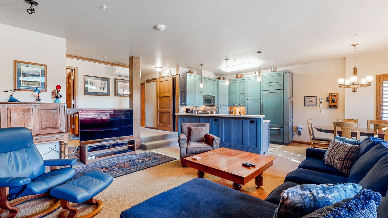 Photo of Livingroom in Vail