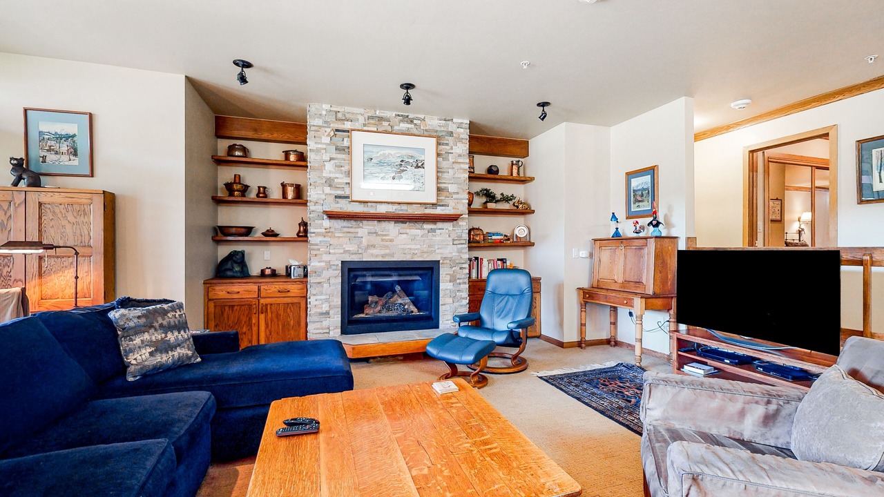 Photo of Livingroom in Vail