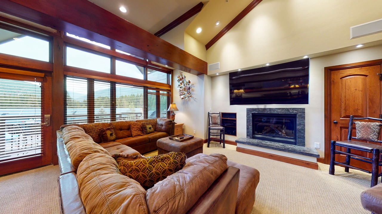 Photo of Livingroom in Vail