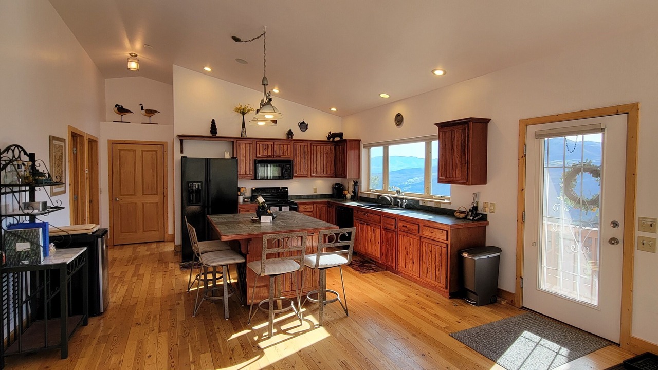 Photo of Kitchen in Elk Meadows
