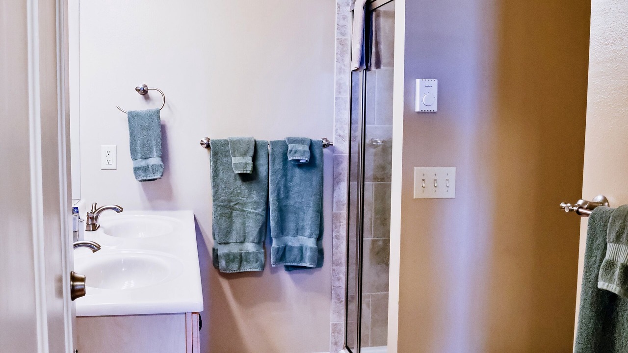 Photo of Bathroom in Meeker