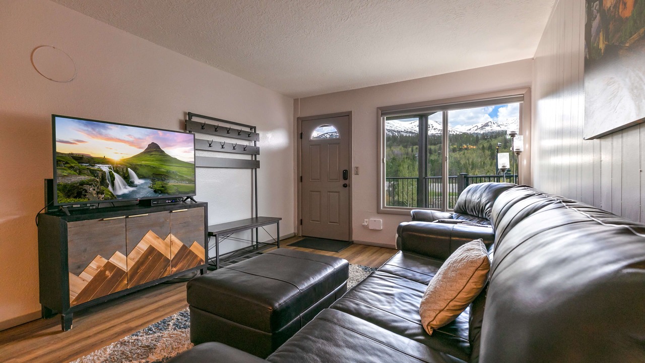 Photo of Livingroom in Historic District