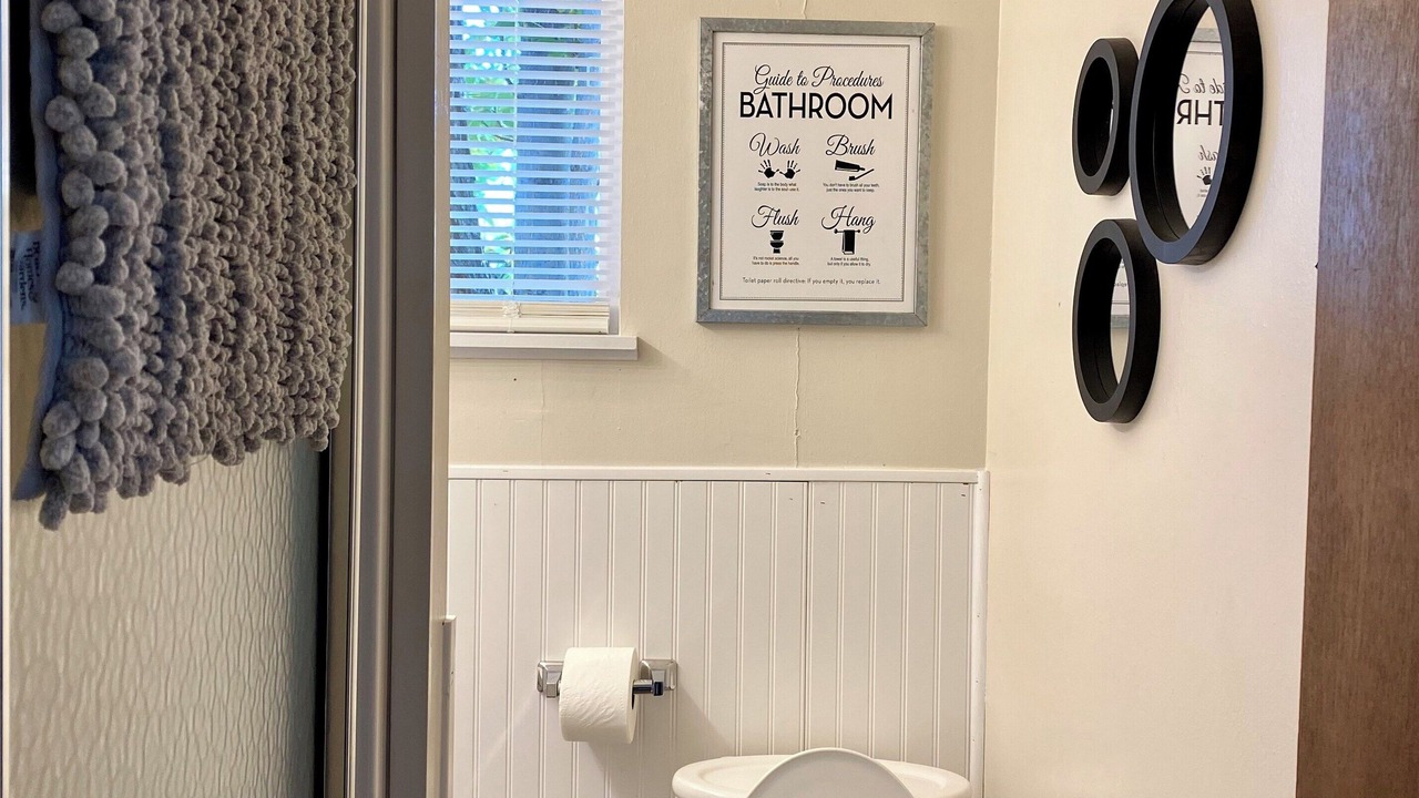 Photo of Bathroom in Palisade