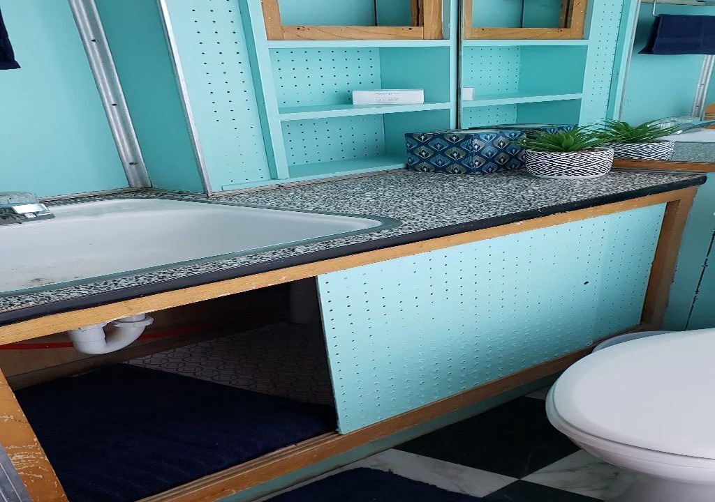 Photo of Bathroom in Lazear