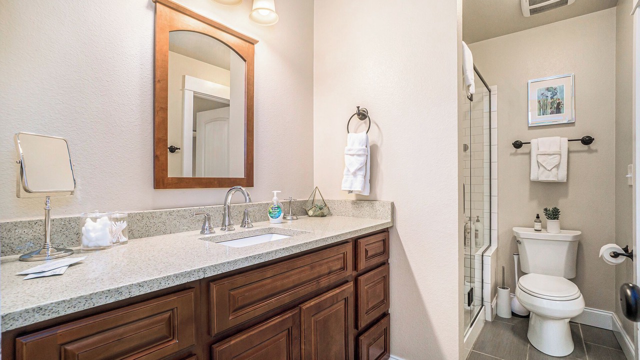 Photo of Bathroom in University Park