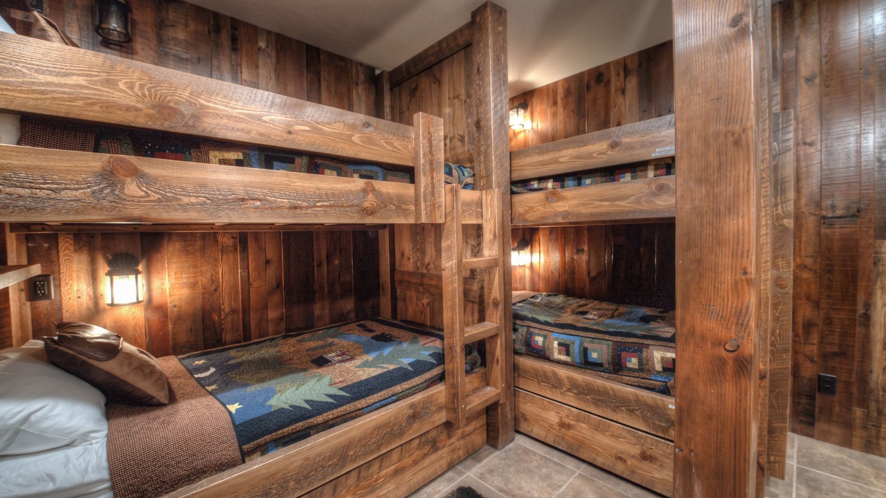 Photo of Bedroom in Breckenridge Heights